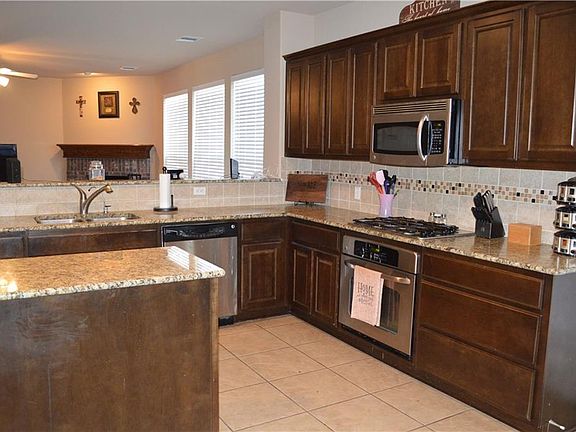 5th image of 20905 Bellerive Dr