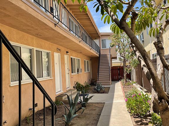 5th image of 3731 Mentone Ave APT 14
