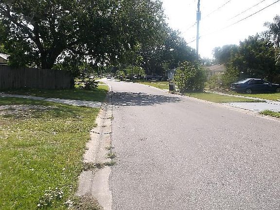 4th image of 6003 Myer St