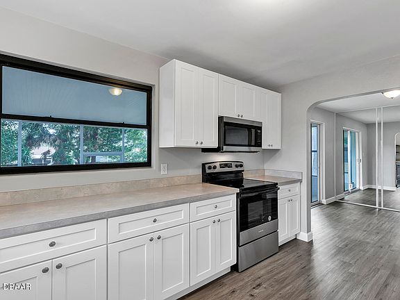 4th image of 731 White St