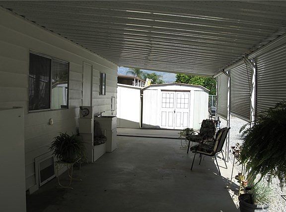 4th image of 25340 Germaine Ln
