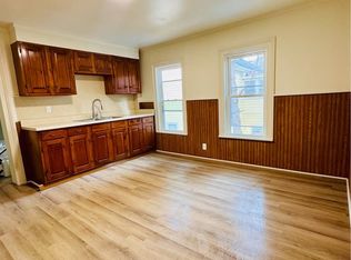 16 Bunn St APT 2, Amsterdam, NY 12010