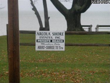 3rd image of 7690 Lake Shore Blvd