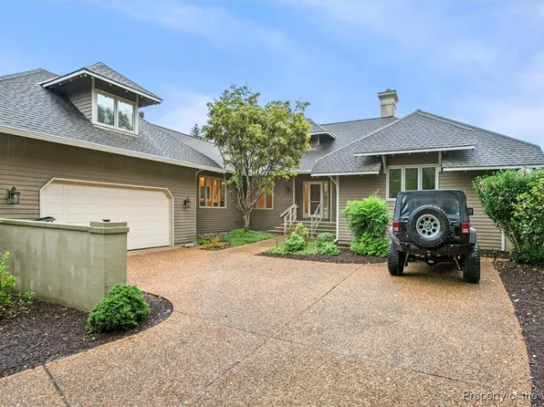 108 Bennett Cir, Williamsburg, VA 23185