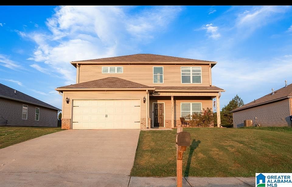 1st image of 271 Woodland Trl