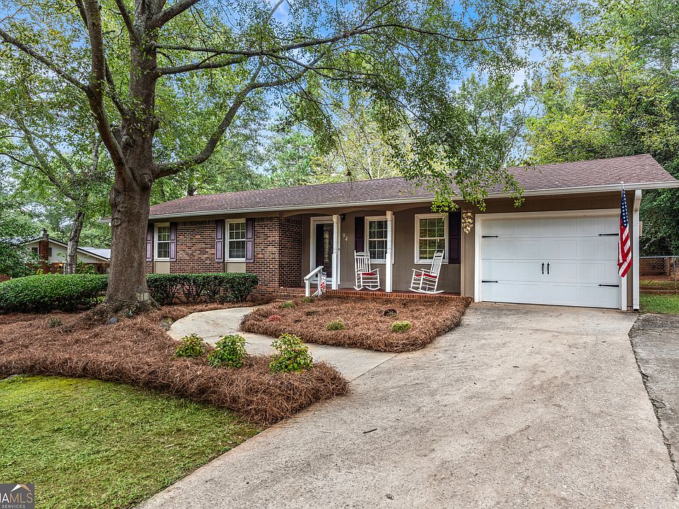 1st image of 94 Mimosa Dr