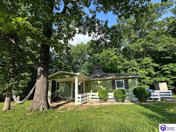 2134 Doe Valley Pkwy E, Brandenburg, KY 40108