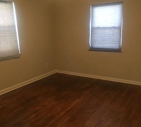5th image of 3918 E Gatewood Ln