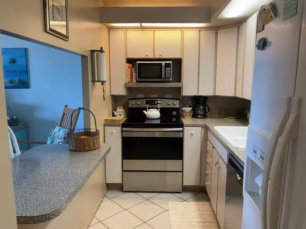 2020 N Atlantic Ave, Cocoa Beach, FL 32931