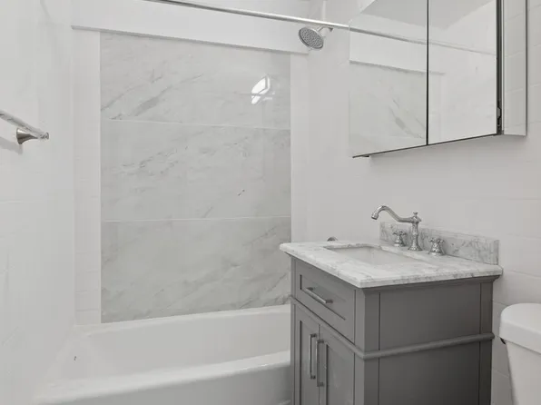 1530 East 8th Street image 4 of 5