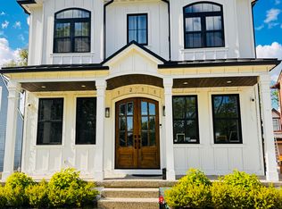 1211 E Lincoln Ave, Birmingham, MI 48009