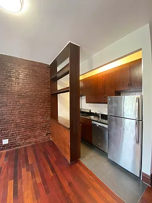 Rented by Bohemia Realty Group | media 10