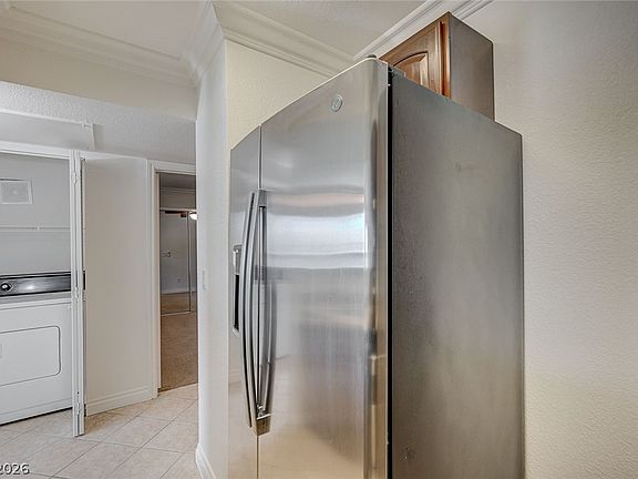 4th image of 8101 W Flamingo Rd Unit 2109