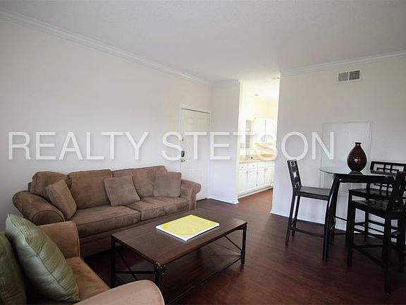 3rd image of 12166 Metric Blvd APT 323