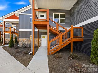 143 Carver St #7, Brevard, NC 28712