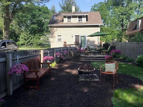 5th image of 905 Oakleigh Ave NW