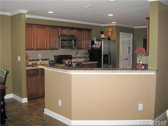 3rd image of 501 Stone River Pkwy