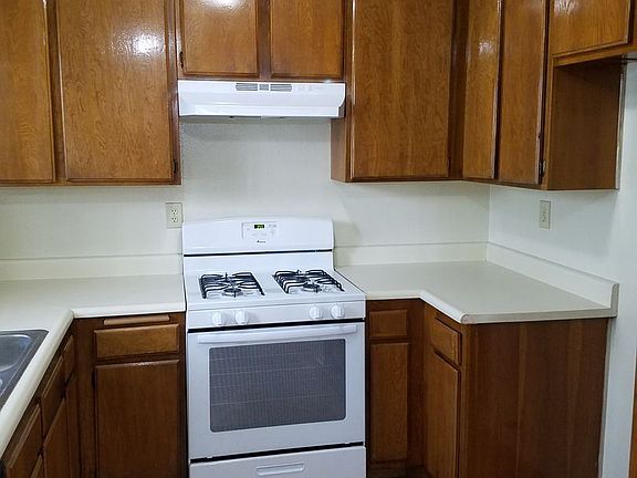 4th image of 13016 Roselle Ave APT 17