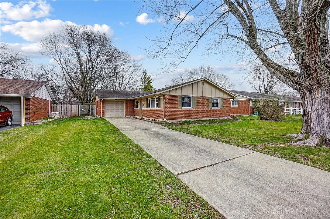421 Merrymaid Dr photo 1
