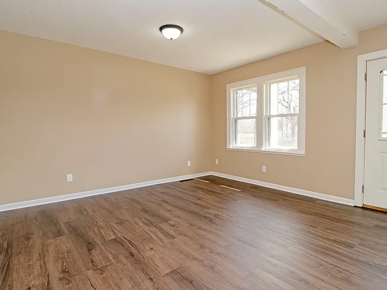 1563 6th Ave N #1 — Photo 8