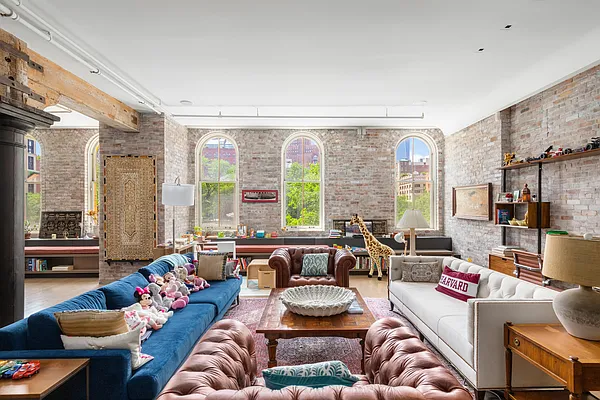 Rented by Douglas Elliman | media 24