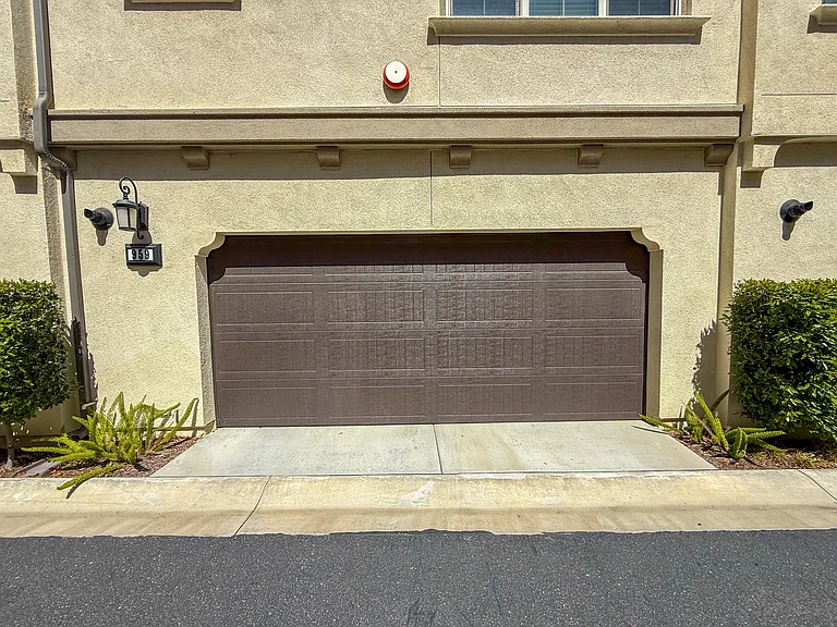 959 Slate St — Photo 13