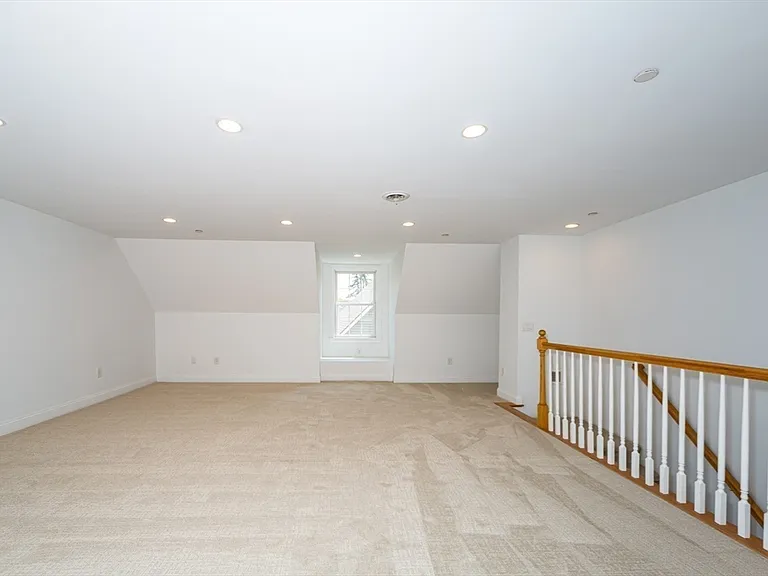 7 Dewey St #2 — Photo 14