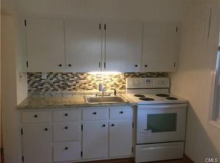 107 Cupheag Cres, Stratford, CT 06614