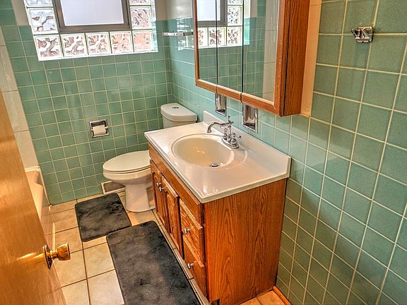 5th image of 4616 W 98th Pl
