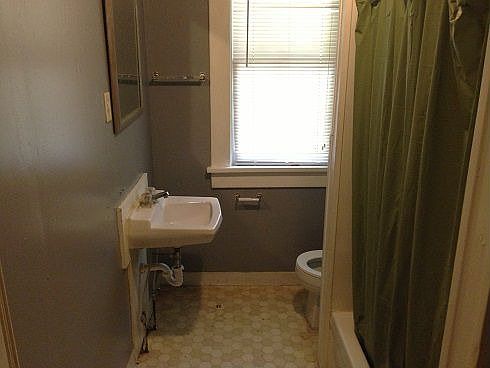 5th image of 85 N Evergreen St APT 7