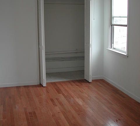 4th image of 41 Harmon St APT 2