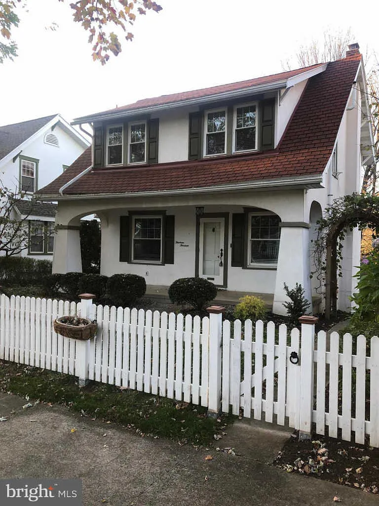 1313 Delaware Ave photo 1