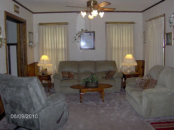 3rd image of 310 N Hinckley St