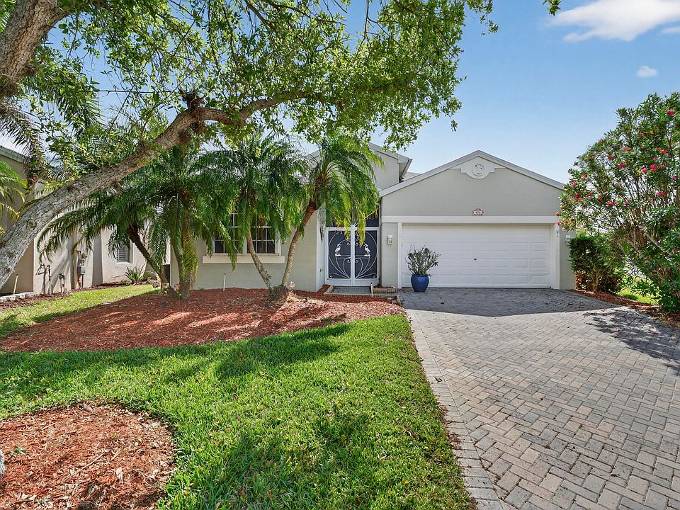 1st image of 608 SW Calamondin Way Way SW