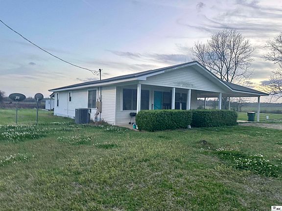 2nd image of 152 Cagle Ln