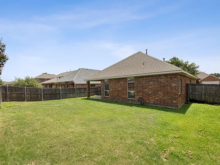 3224 Porma — Photo 21
