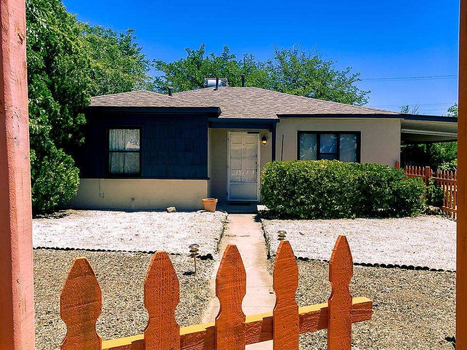 1st image of 1816 Palomas Dr NE