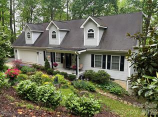 92 Willow Bnd, Hendersonville, NC 28792