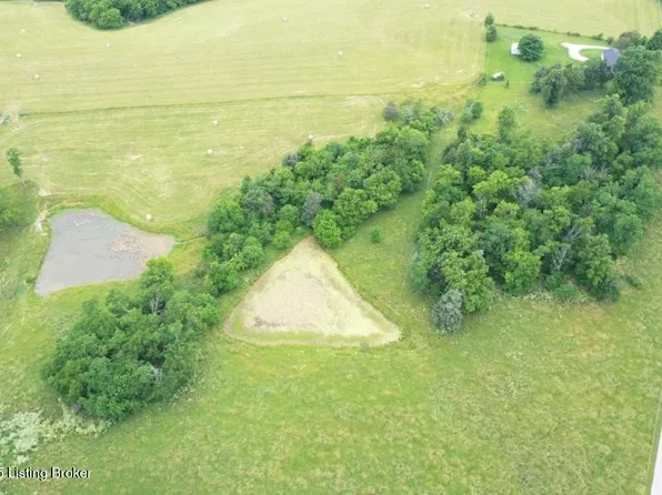 3 Goatley Ln, Springfield, KY 40069