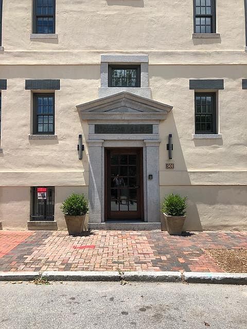 1st image of 501 Dunmore St #101