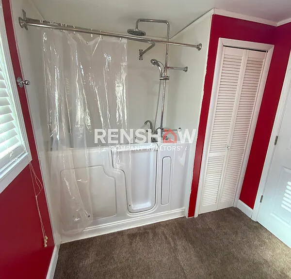 30 Trader Ln — Photo 11
