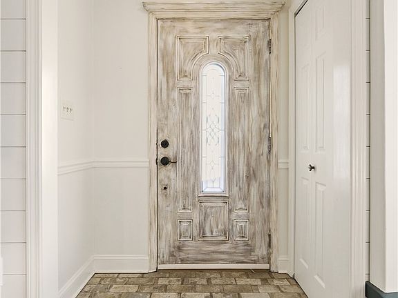 4th image of 1505 Johnson Lane