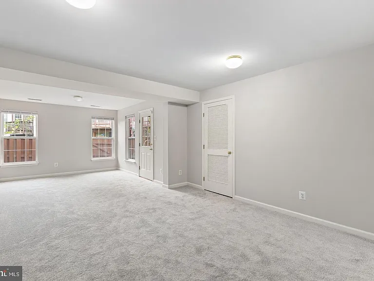 13700 Barksdale Dr — Photo 8
