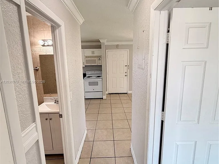 412 Lakeside Dr #223 — Photo 15
