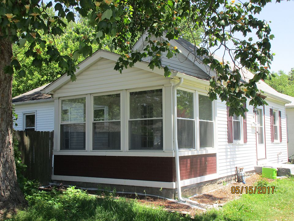 1st image of 1100 E Chandler Ave