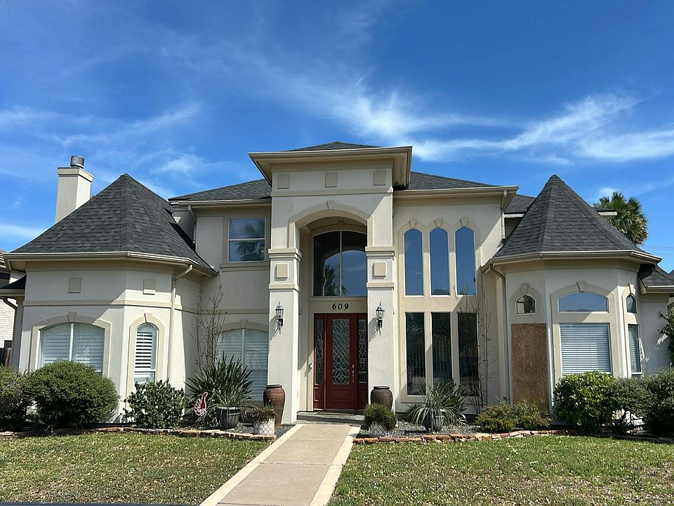 1st image of 609 Broadway Blvd