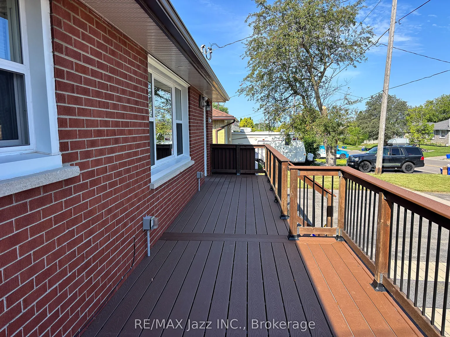 751 Phillip Murray Ave — Photo 2