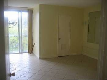 3rd image of 9240 Fontainebleau Blvd APT 302