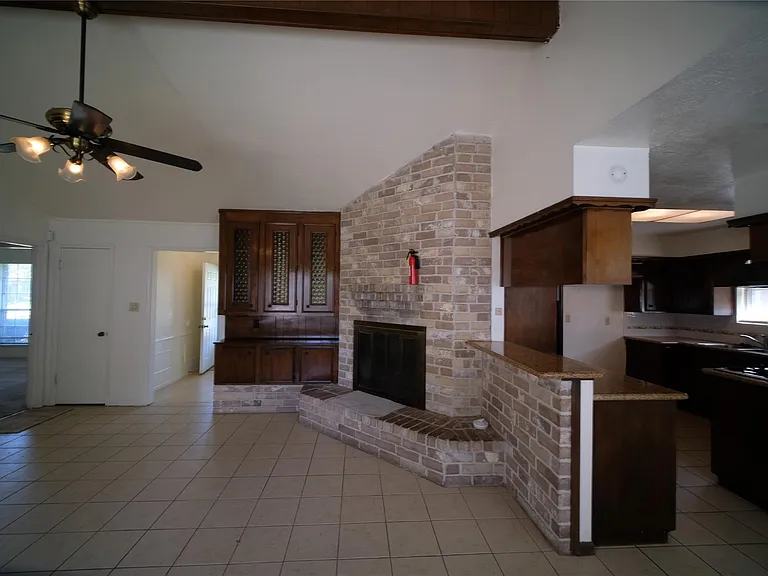 12526 Lima Dr — Photo 9