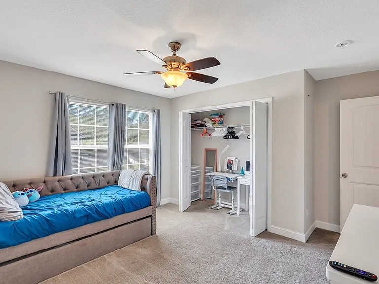 203 Grandview Dr #1 — Photo 17